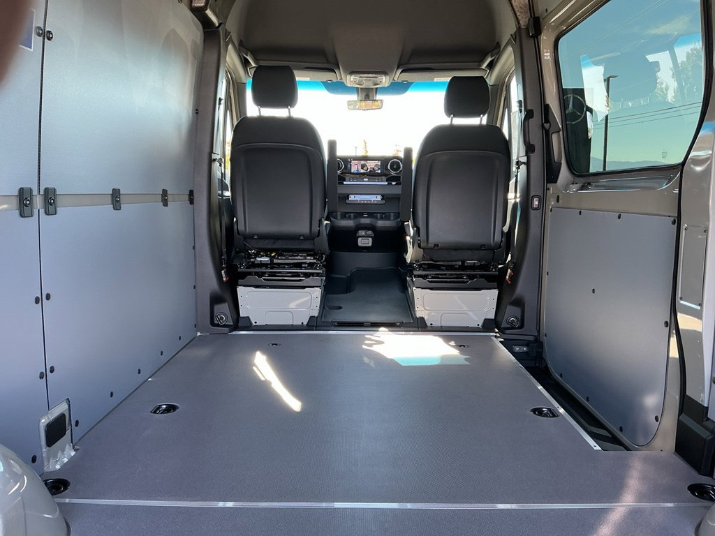 New 2026 Mercedes-Benz Sprinter 2500 image 28