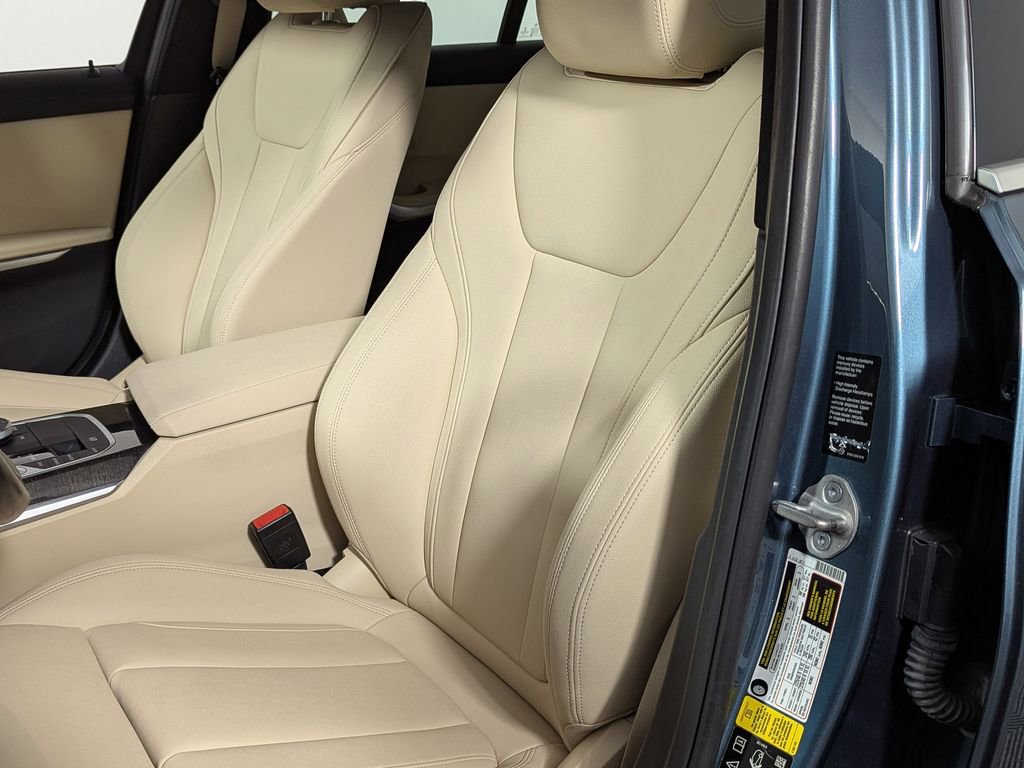 Used 2021 BMW 330i xDrive Sedan w/ Convenience Package AWD/4WD image 22