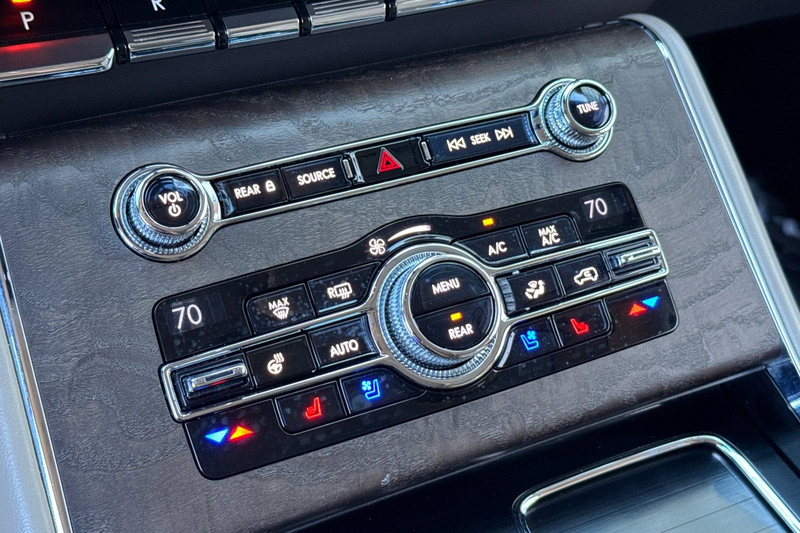 Certified 2020 Lincoln Aviator Reserve w/ Equipment Group 201A image 20