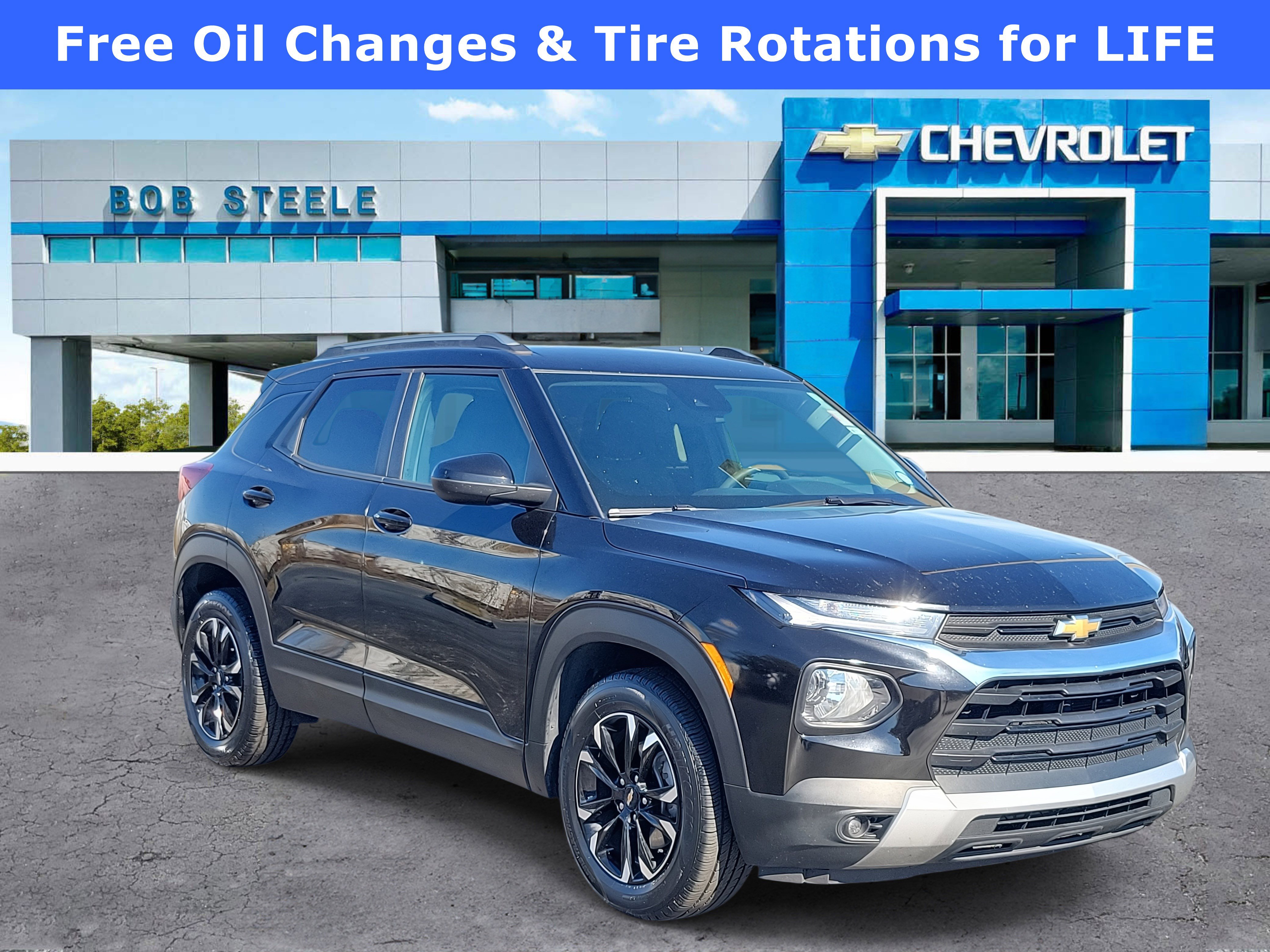 Used 2022 Chevrolet TrailBlazer LT FWD image 1