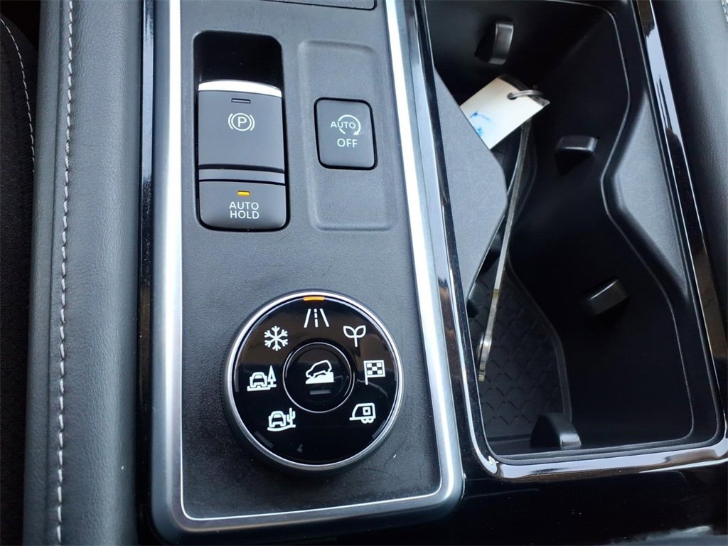 Used 2024 Nissan Pathfinder SL image 20