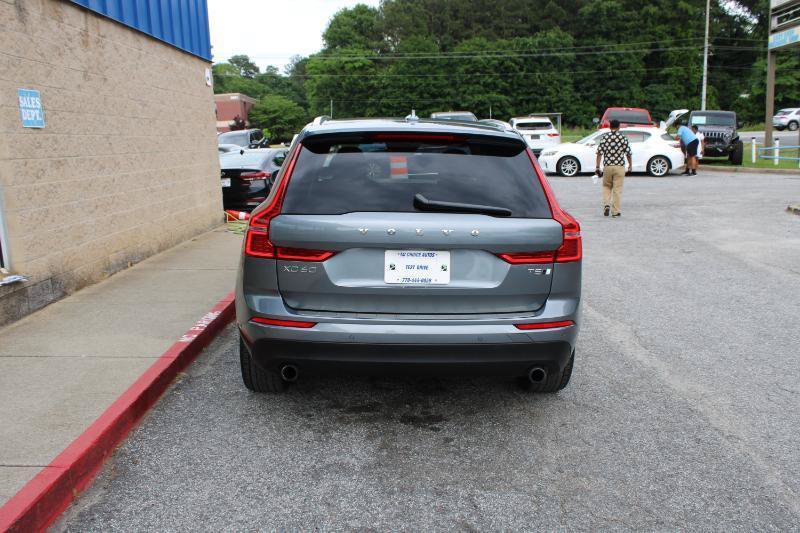 Used 2018 Volvo XC60 T5 Momentum w/ Vision Package AWD/4WD image 5