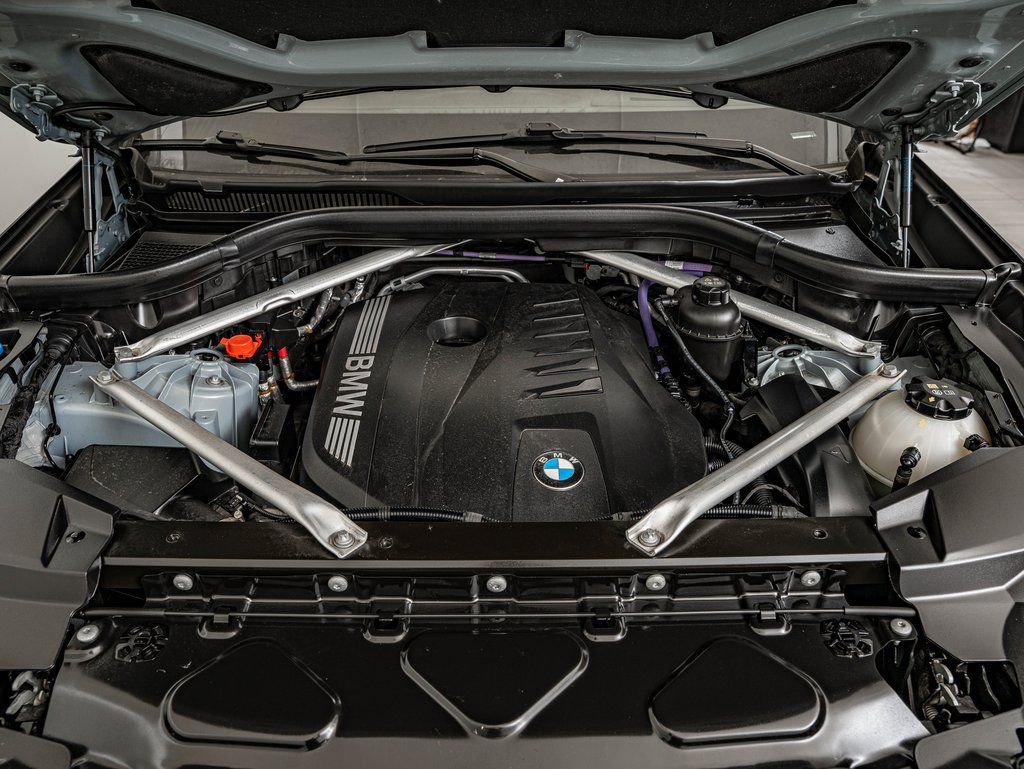 Used 2024 BMW X6 xDrive40i w/ Premium Package image 39