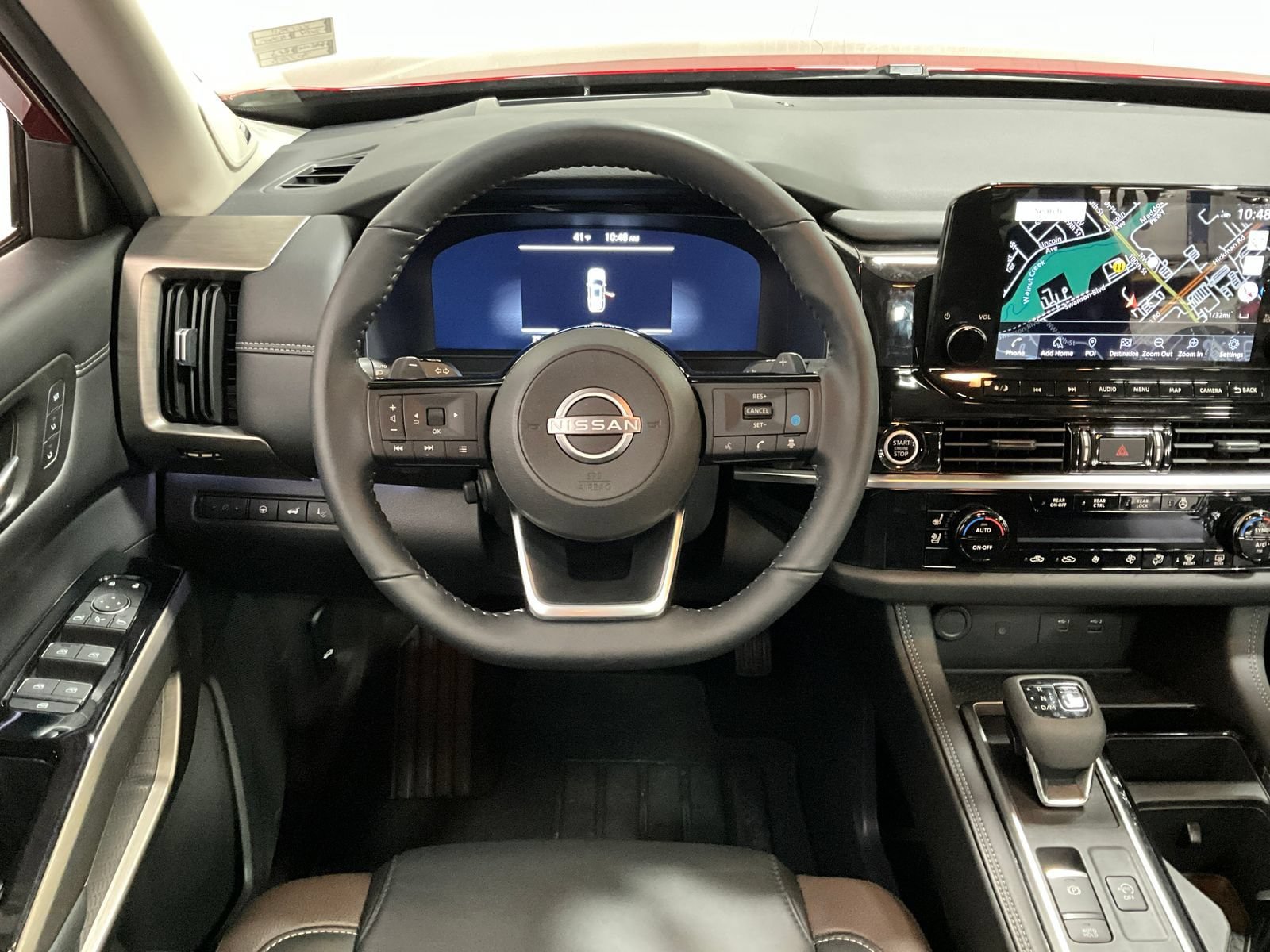 Used 2024 Nissan Pathfinder Platinum w/ Cargo Package AWD/4WD image 7
