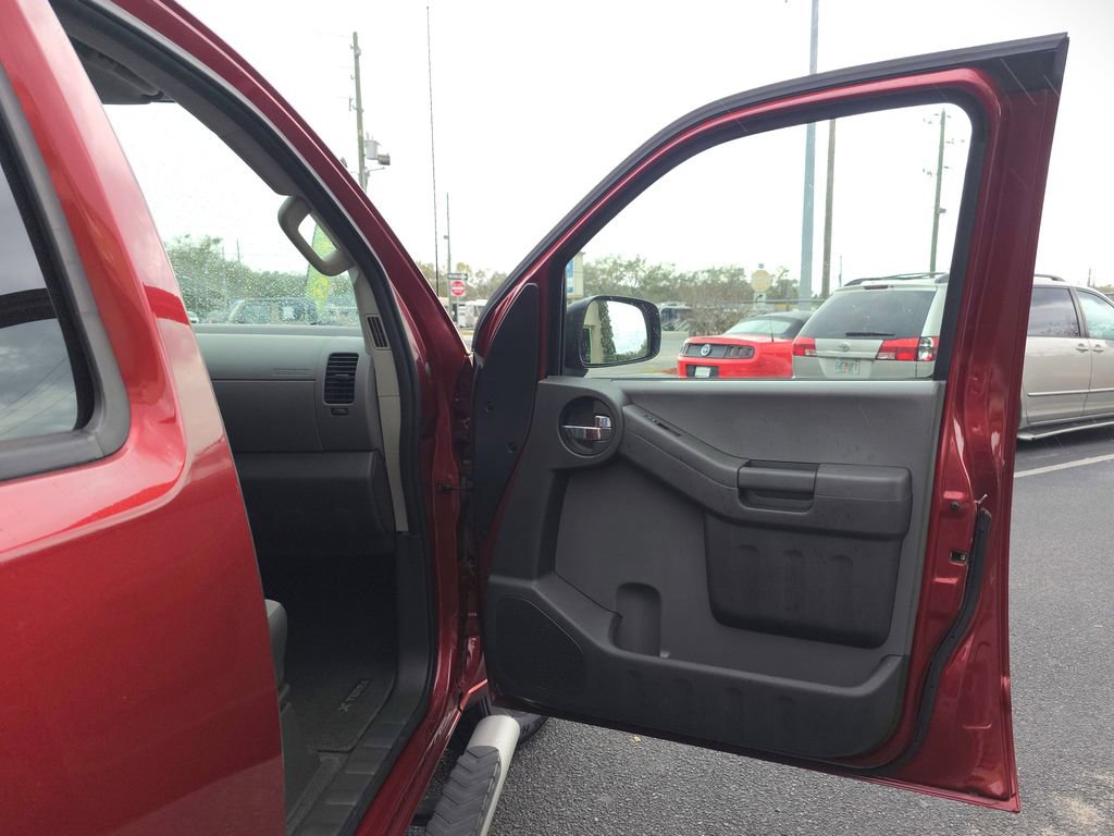 Used 2015 Nissan Xterra S w/ Value Package RWD image 11