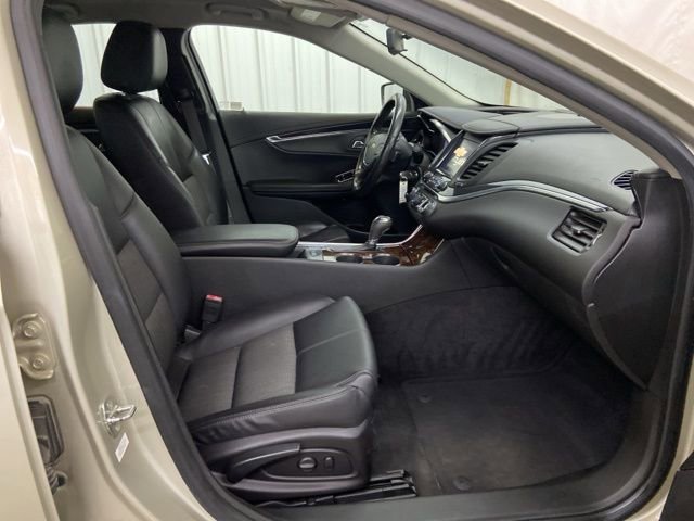 Used 2015 Chevrolet Impala LT image 18