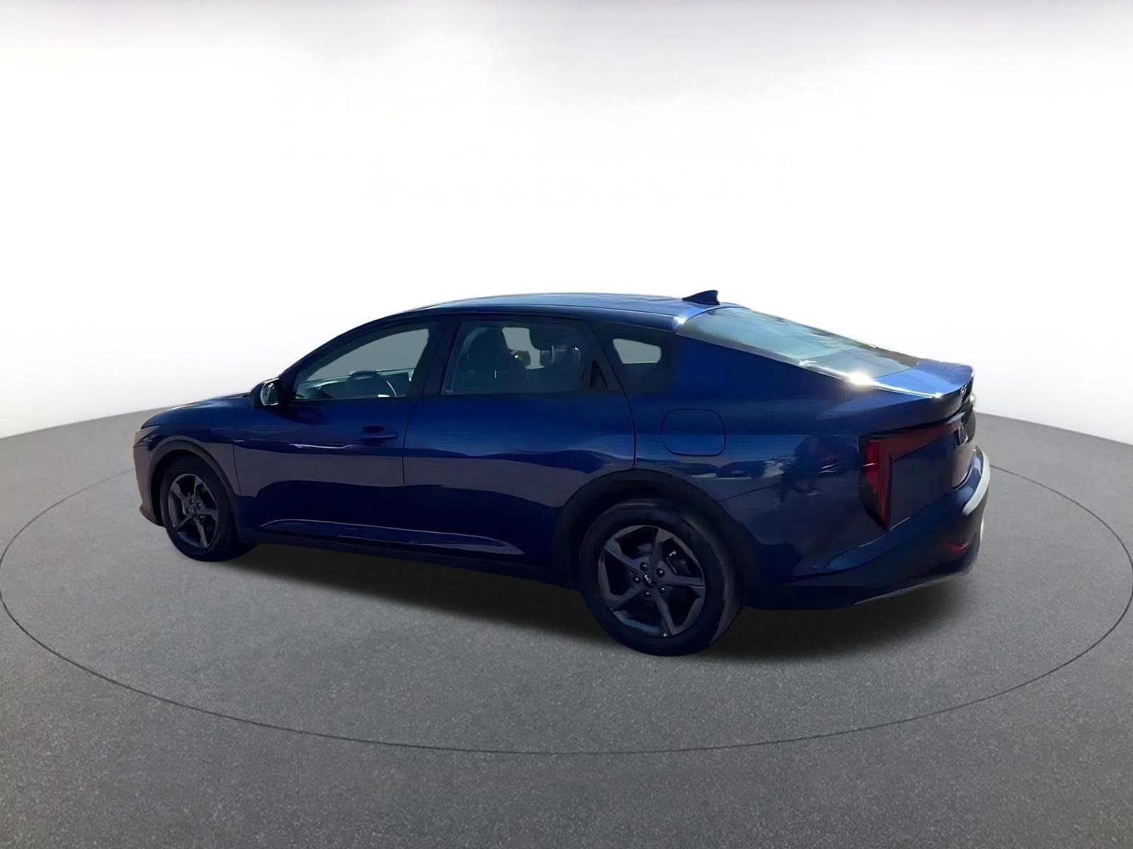 Used 2025 Kia K4 FWD image 8