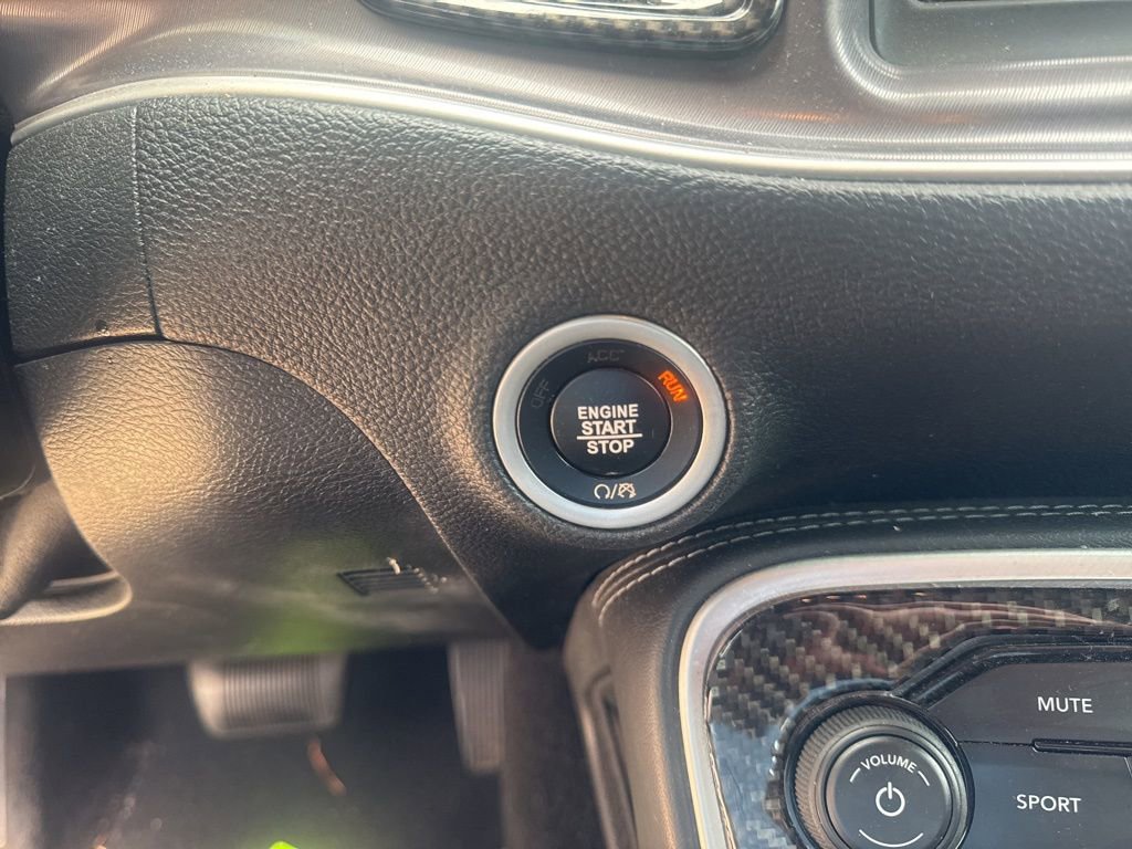 Used 2022 Dodge Challenger GT image 16