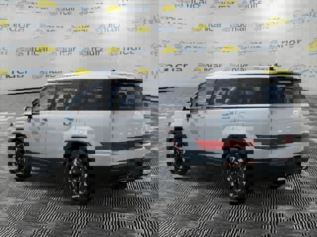 New 2026 Hyundai Santa Fe SE image 5