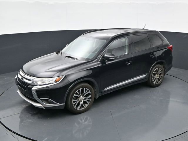 Used 2016 Mitsubishi Outlander AWD image 31