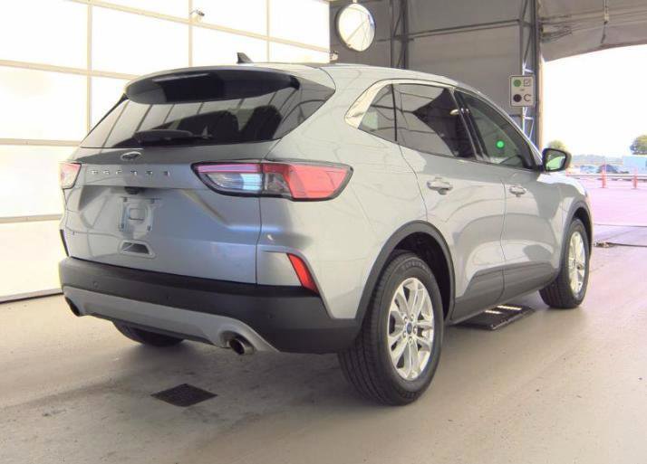Used 2022 Ford Escape SE w/ Convenience Package AWD/4WD image 5