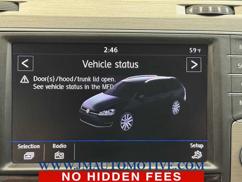 Used 2017 Volkswagen Golf S AWD/4WD image 26
