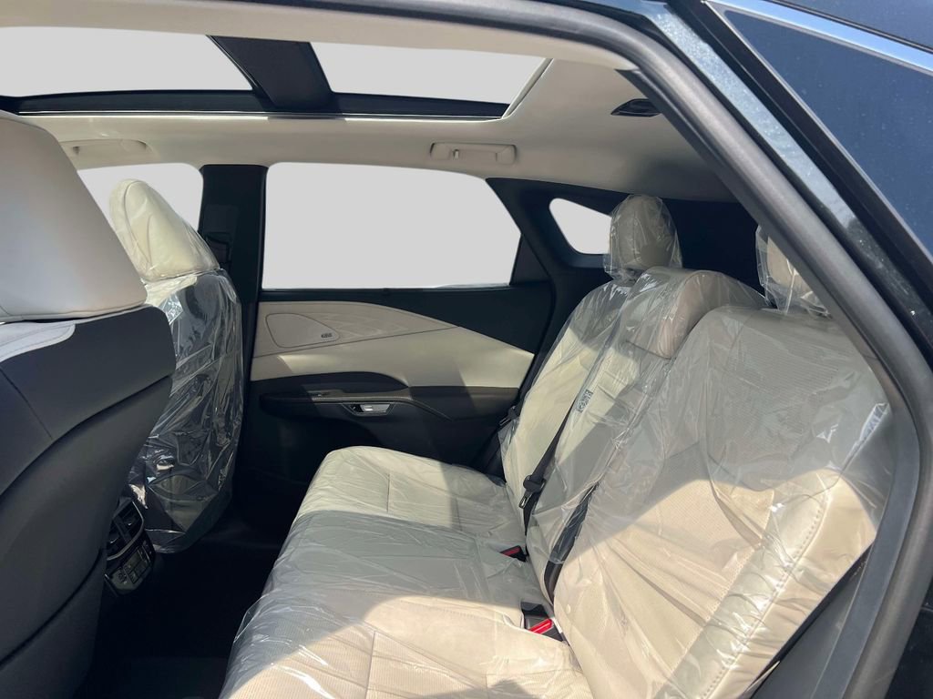 New 2026 Lexus RX 450h AWD image 11