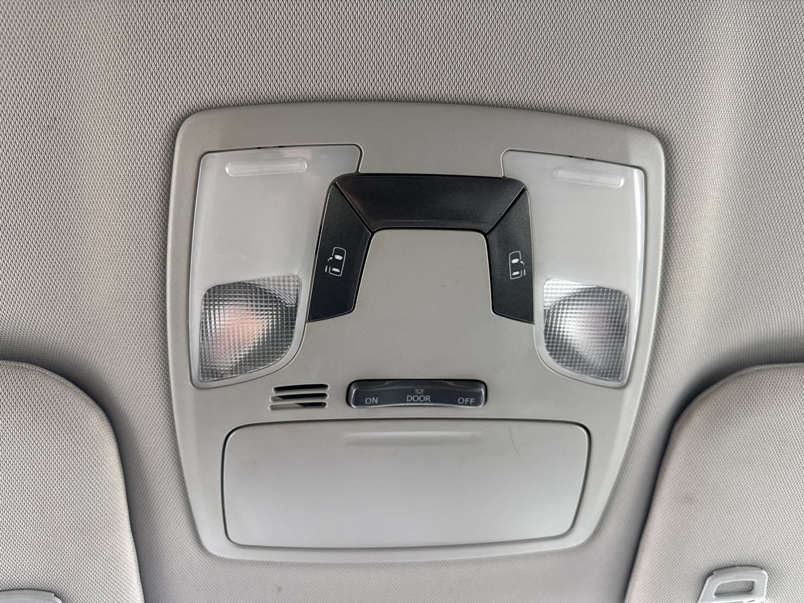 Used 2017 Toyota Sienna LE FWD image 32