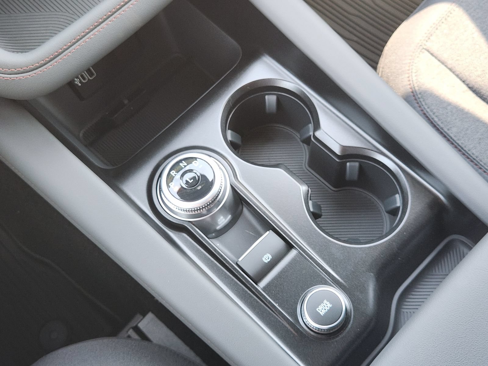 New 2027 Ford Explorer Active RWD image 19