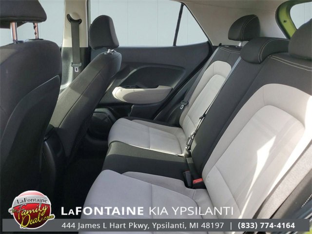 Used 2021 Hyundai Venue SEL image 30