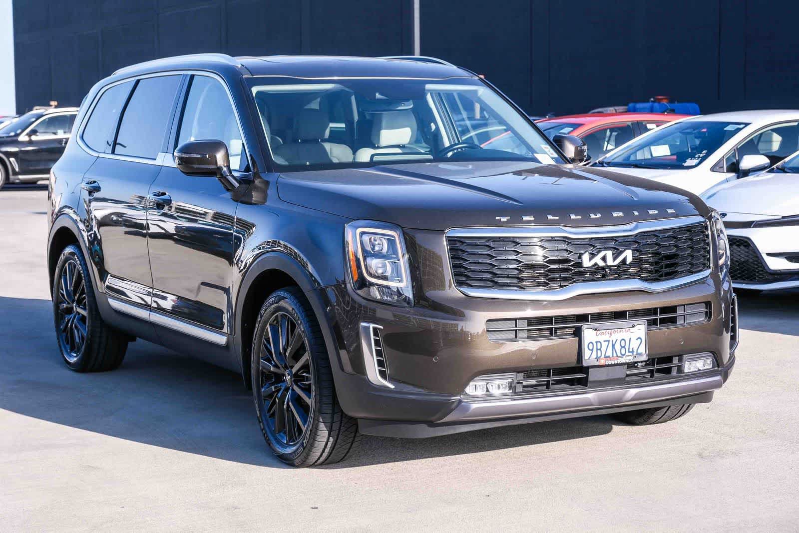 Used 2022 Kia Telluride SX FWD image 3