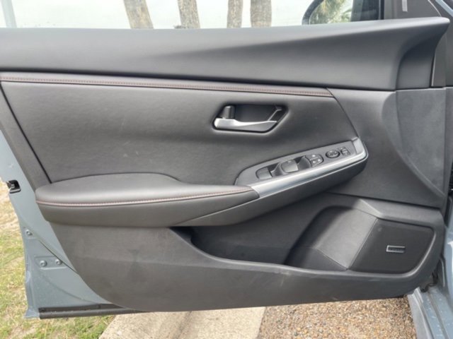 New 2025 Nissan Sentra SR w/ SR Premium Package image 15