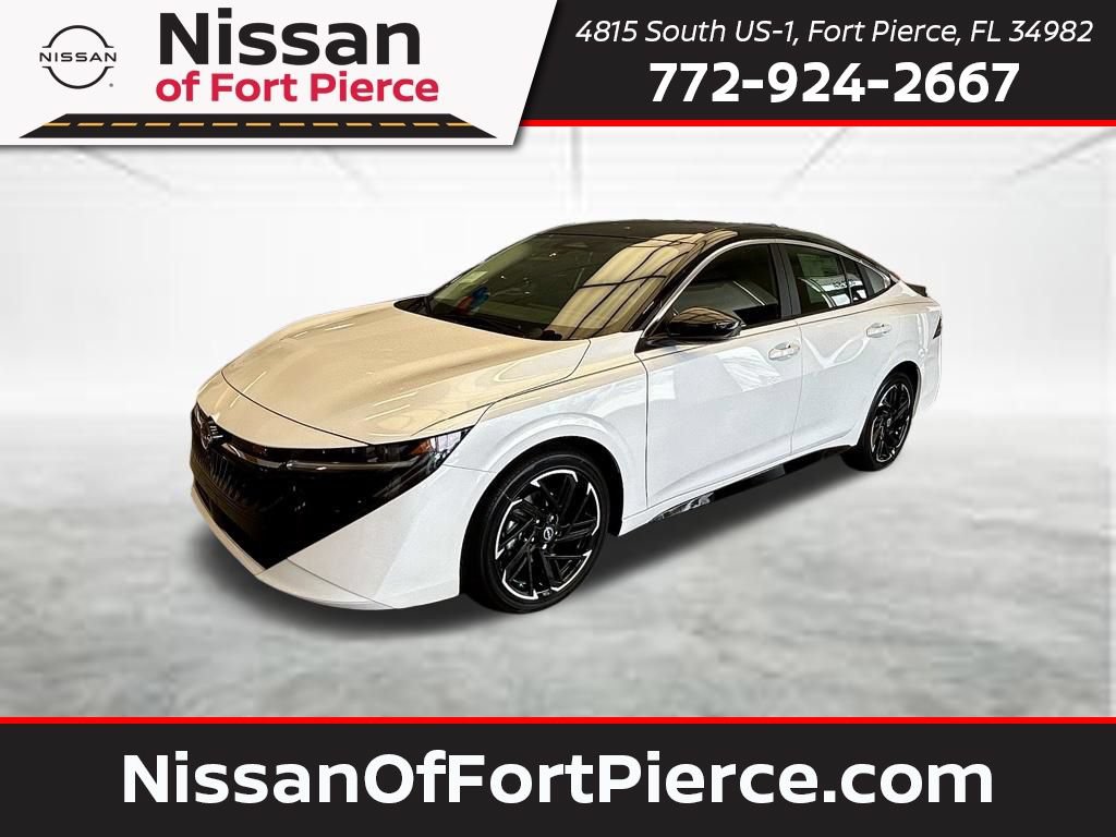 New 2026 Nissan Sentra SR w/ Floor Mat Package