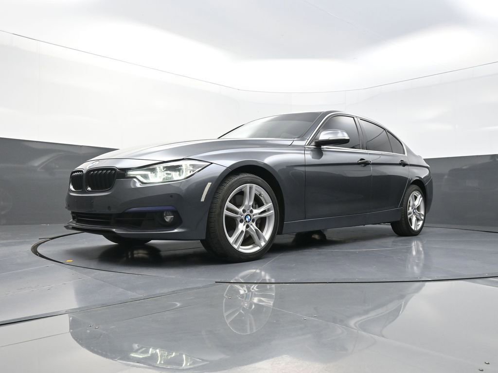 Used 2018 BMW 340i xDrive Sedan AWD/4WD image 25