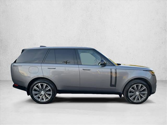 Certified 2023 Land Rover Range Rover SE image 4