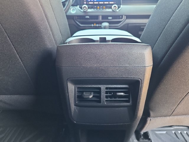 Used 2025 Chevrolet Colorado Trail Boss AWD/4WD image 26