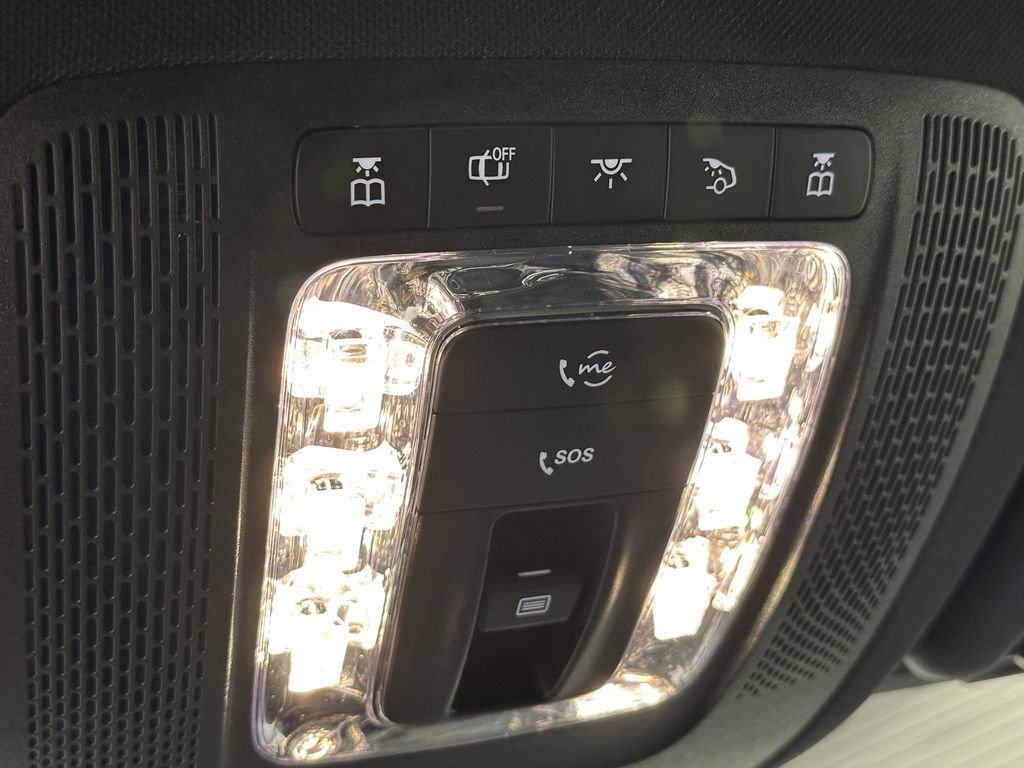 Certified 2025 Mercedes-Benz GLS 450 4MATIC image 35