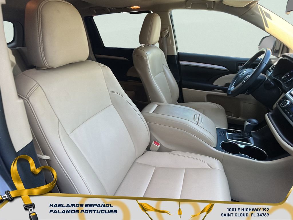 Used 2019 Toyota Highlander XLE image 37