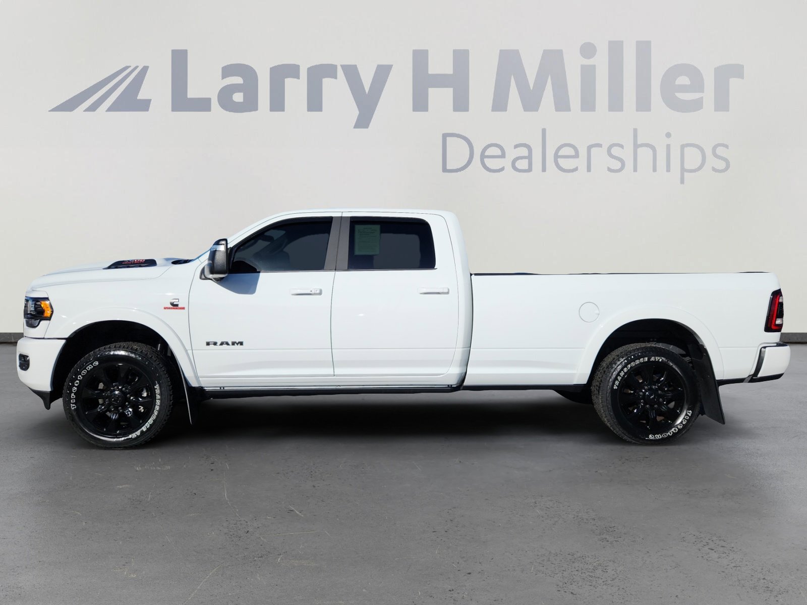 Used 2024 RAM 3500 Limited w/ Night Edition image 2