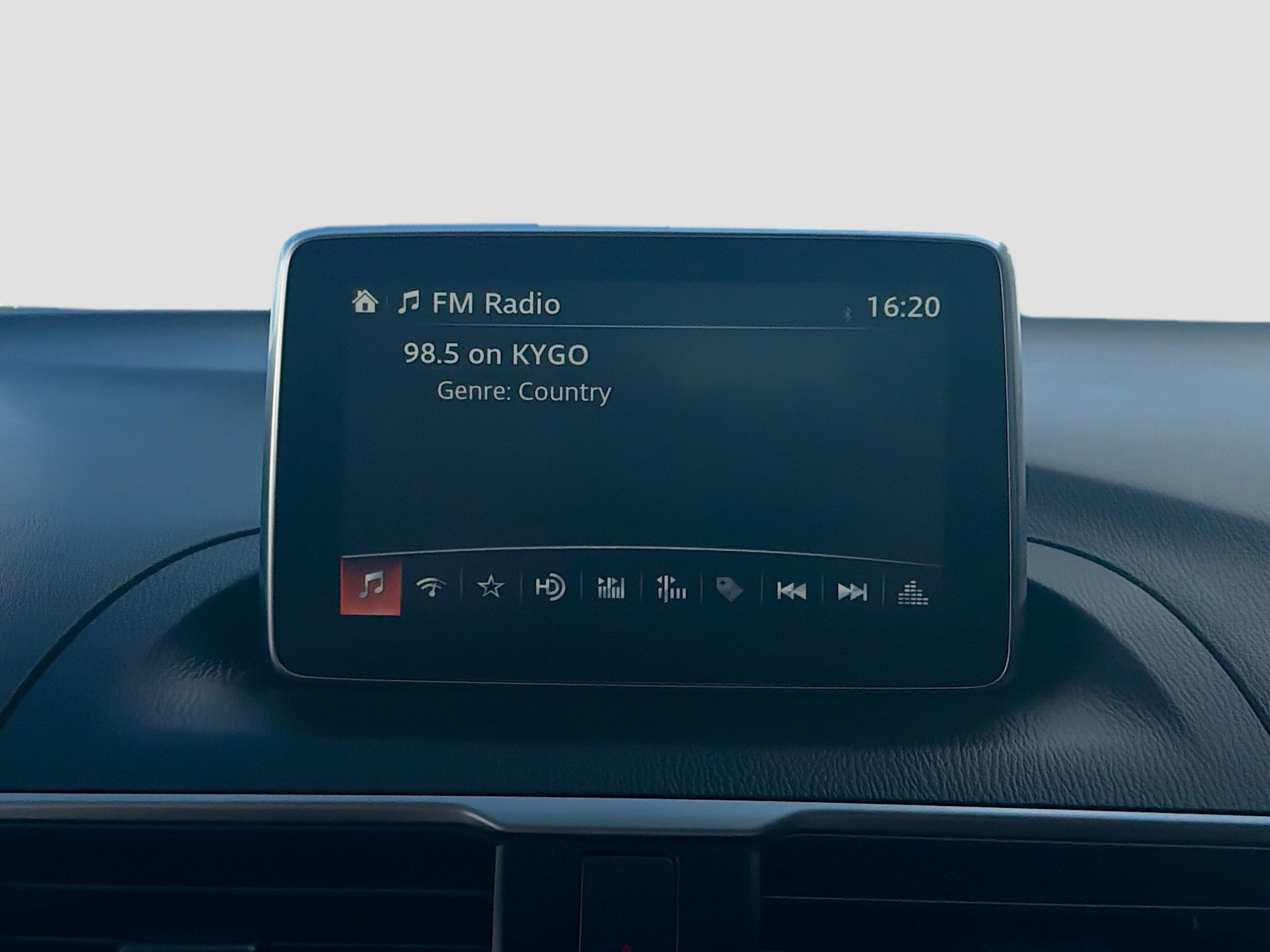 Used 2016 MAZDA MAZDA3 i Grand Touring image 21