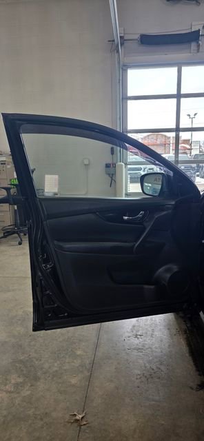 Used 2019 Nissan Rogue Sport SV w/ Technology Package image 11