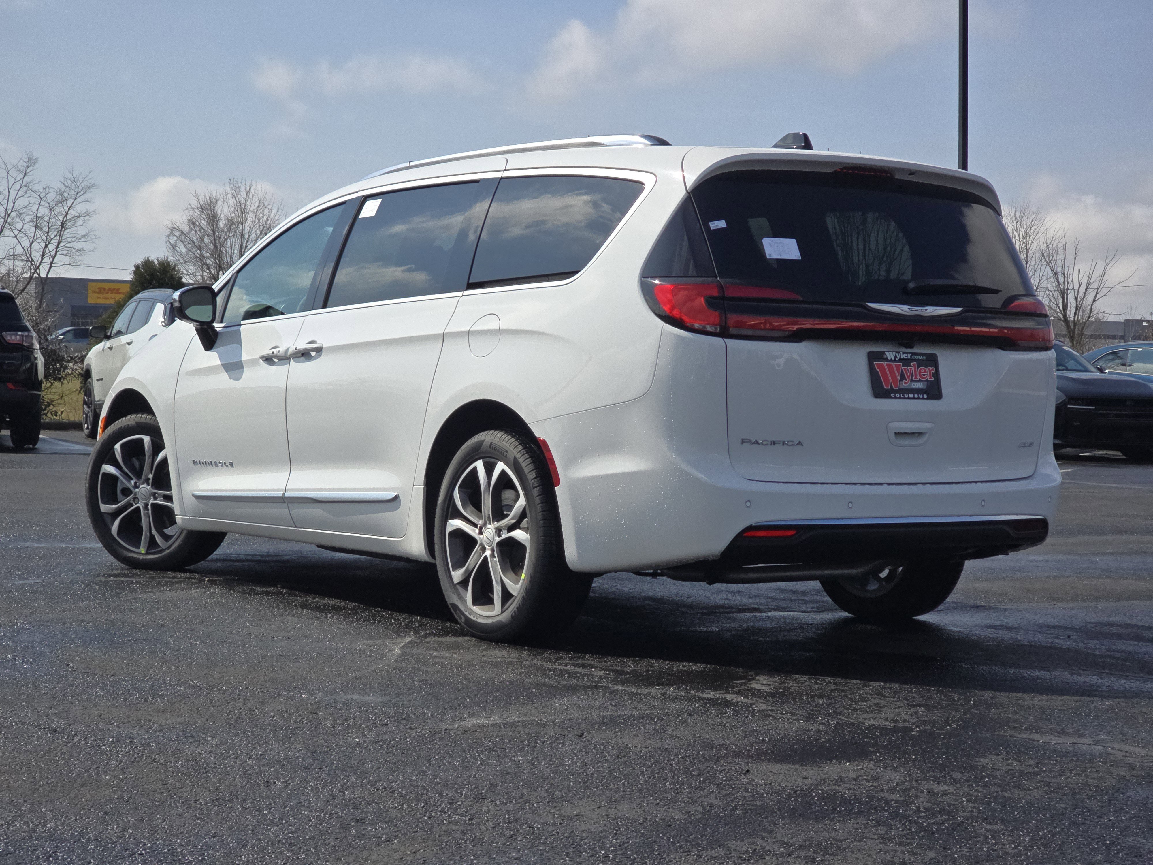 New 2026 Chrysler Pacifica Pinnacle image 7