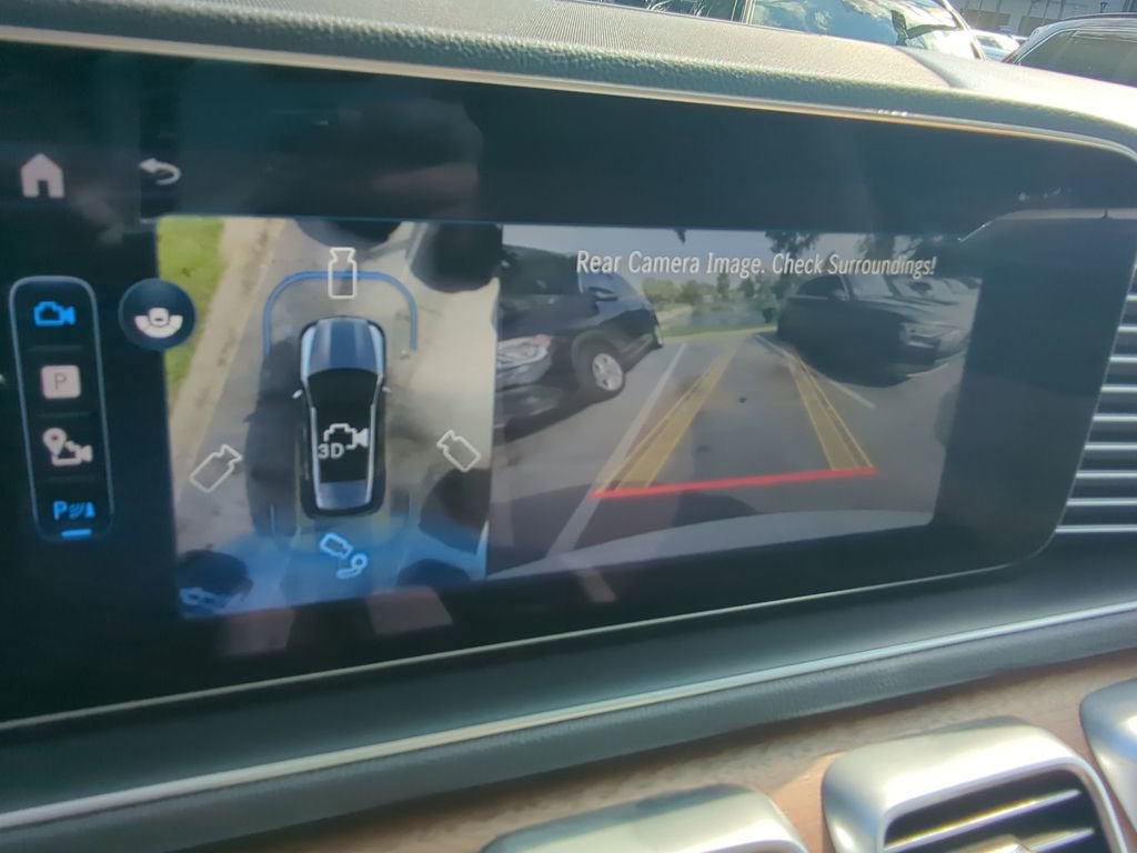 Used 2025 Mercedes-Benz GLE 450e 4MATIC image 7