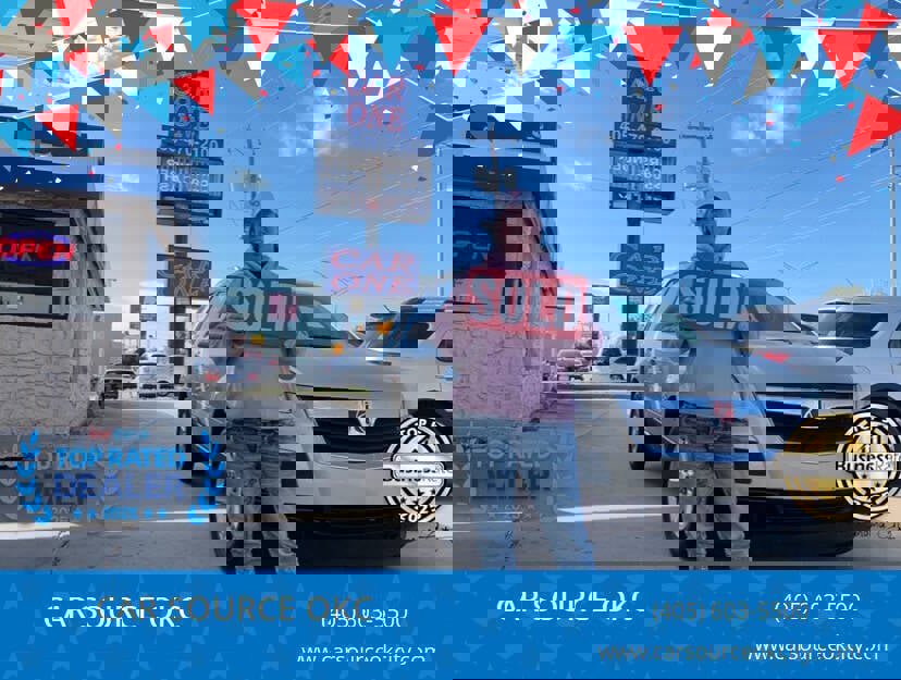 Used 2007 Saturn Outlook XR w/ Convenience Pkg image 1