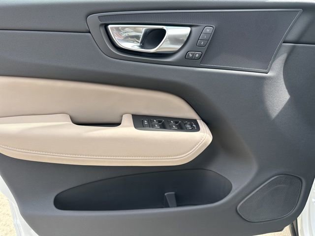 New 2026 Volvo XC60 B5 Plus w/ Protection Package Premier image 13