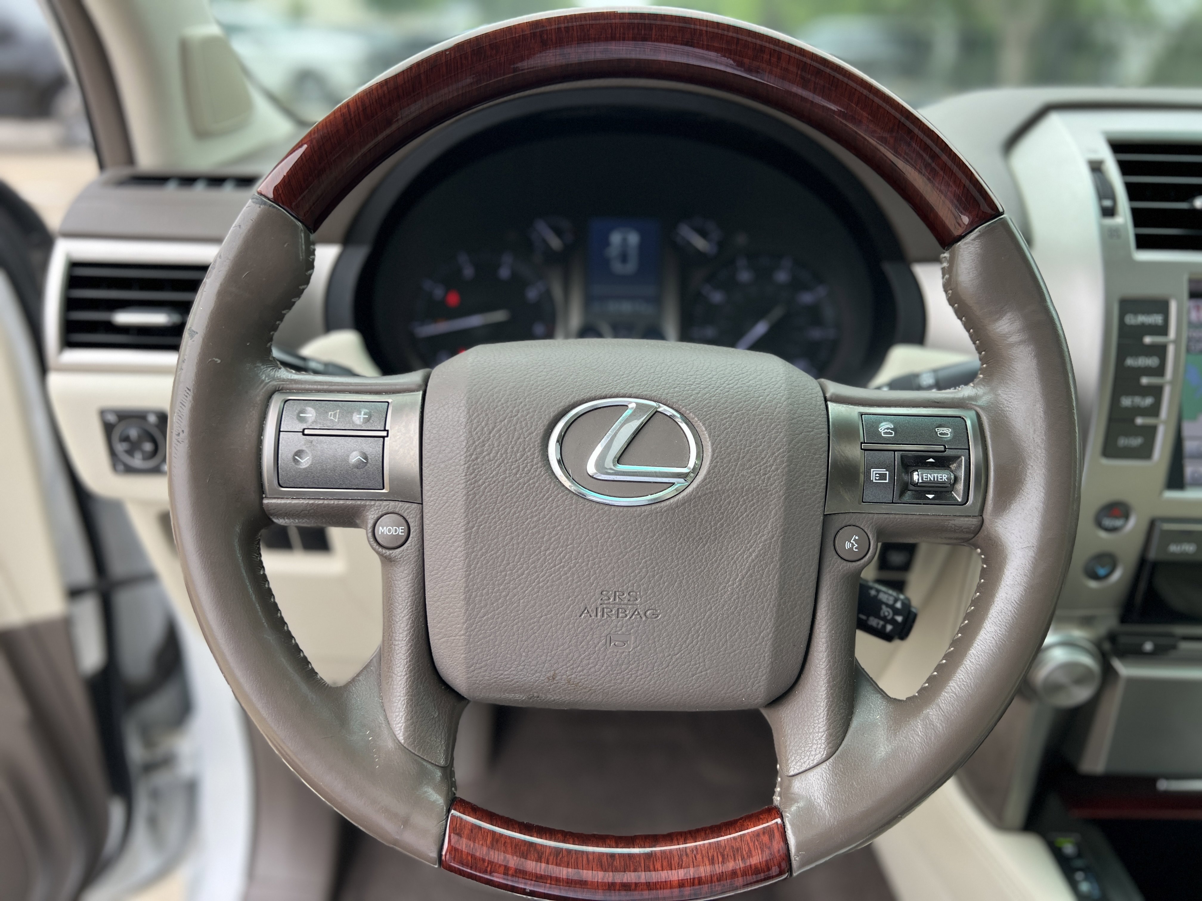 Used 2013 Lexus GX 460 w/ Comfort Plus Pkg image 11