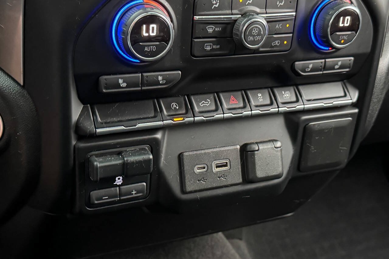 Used 2021 Chevrolet Silverado 1500 LT w/ LPO, Dark Essentials Package AWD/4WD image 35