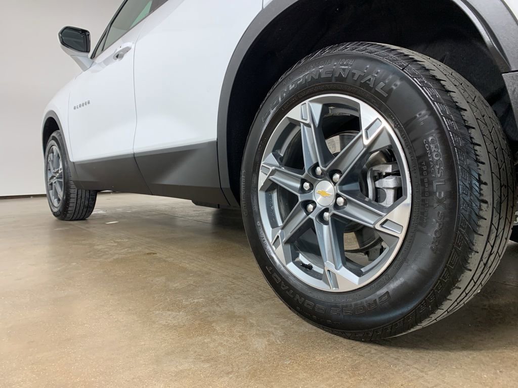 Used 2025 Chevrolet Blazer LT image 15