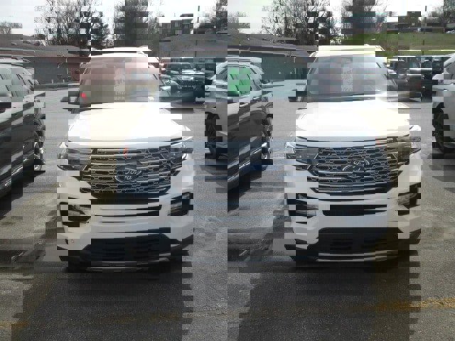 Used 2020 Ford Explorer Limited image 3