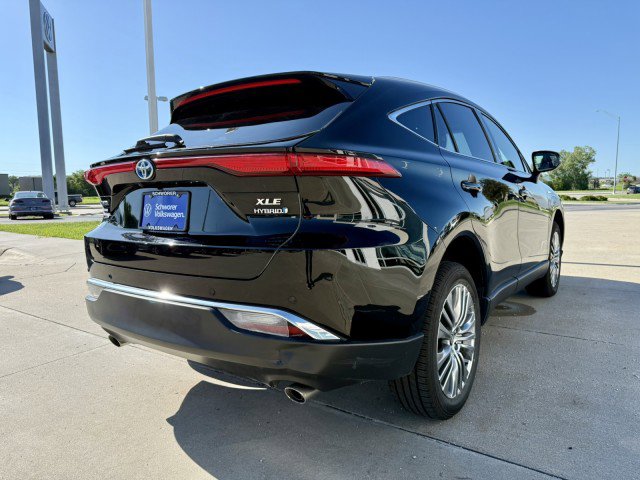 Used 2021 Toyota Venza XLE w/ Softex Package image 6