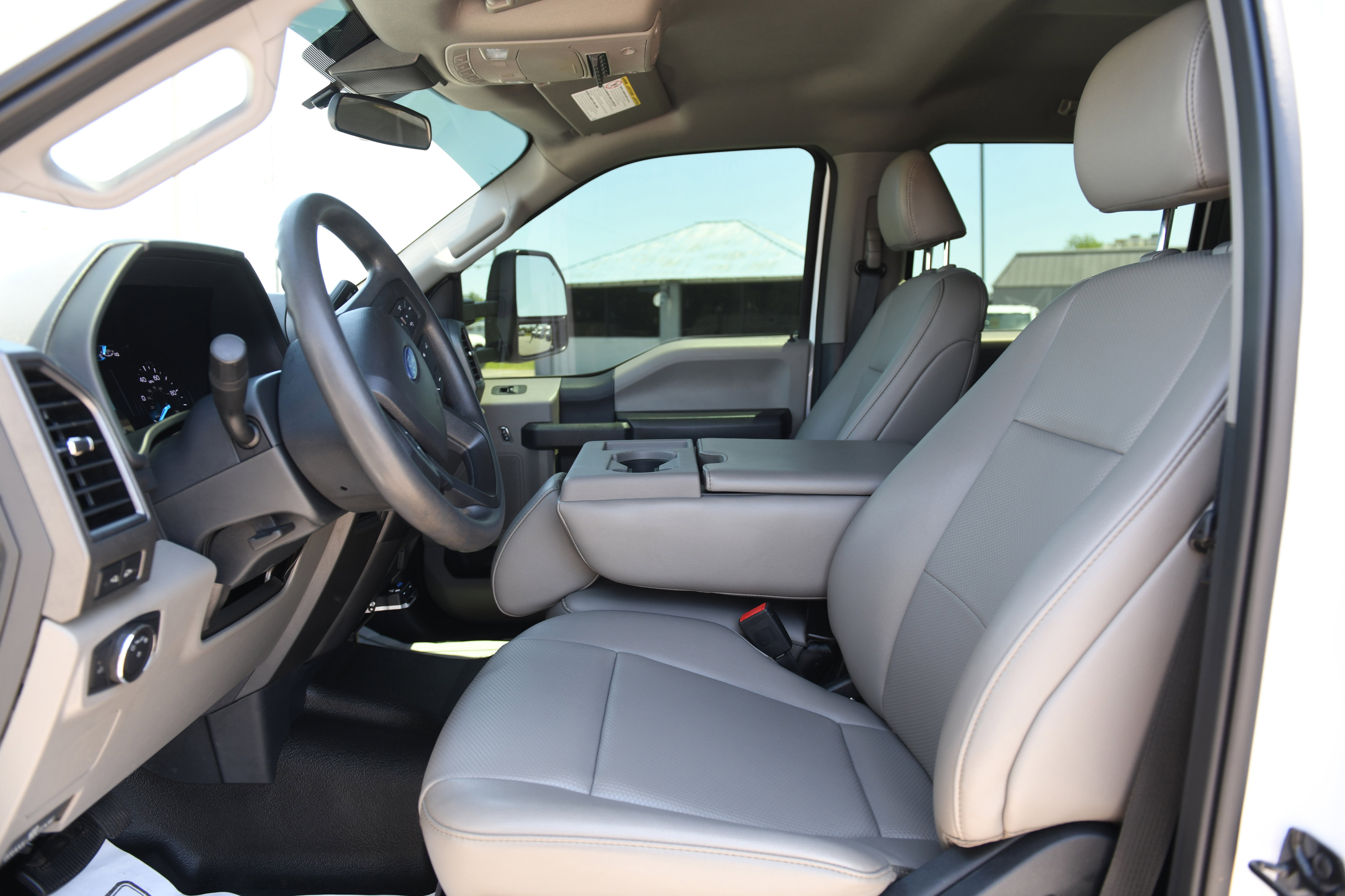 Used 2022 Ford F350 XL w/ Power Equipment Group AWD/4WD image 15