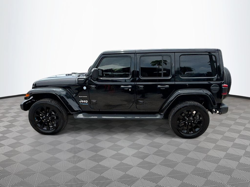 Used 2022 Jeep Wrangler Unlimited Sahara w/ Cold Weather Group AWD/4WD image 9