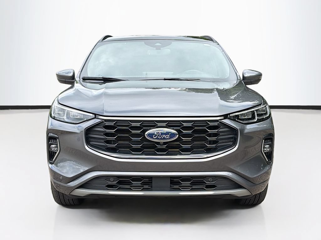 Used 2023 Ford Escape ST-Line Elite w/ Premium Technology Package AWD/4WD image 2