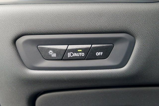 Used 2024 BMW X6 xDrive40i w/ Premium Package image 58