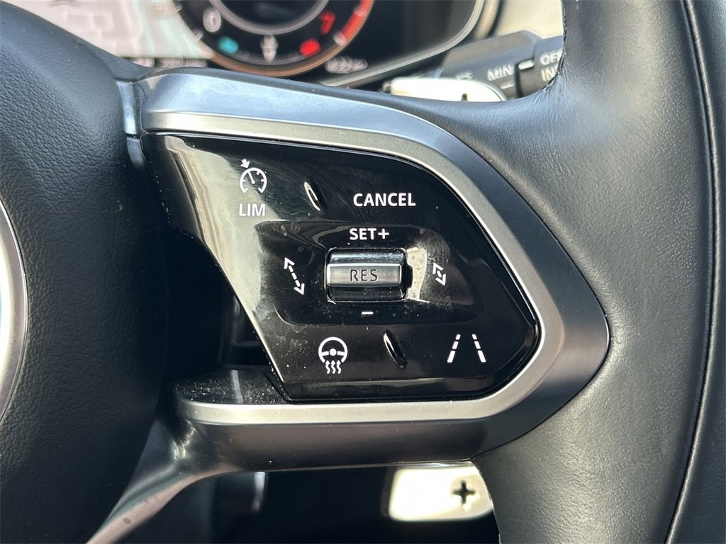 Used 2024 Jaguar F-PACE R-Dynamic S image 47