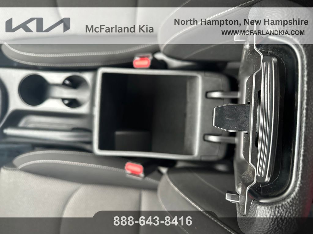 Used 2023 Kia Forte LX image 28
