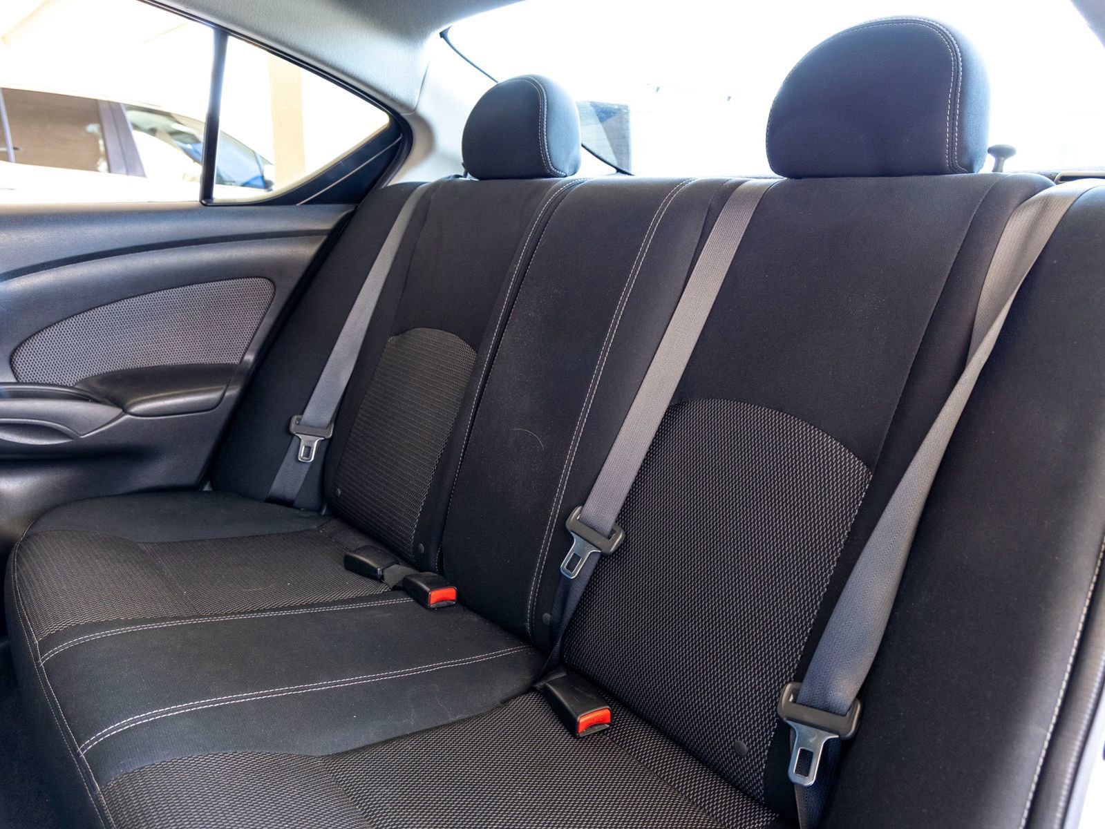 Used 2016 Nissan Versa SV FWD image 19