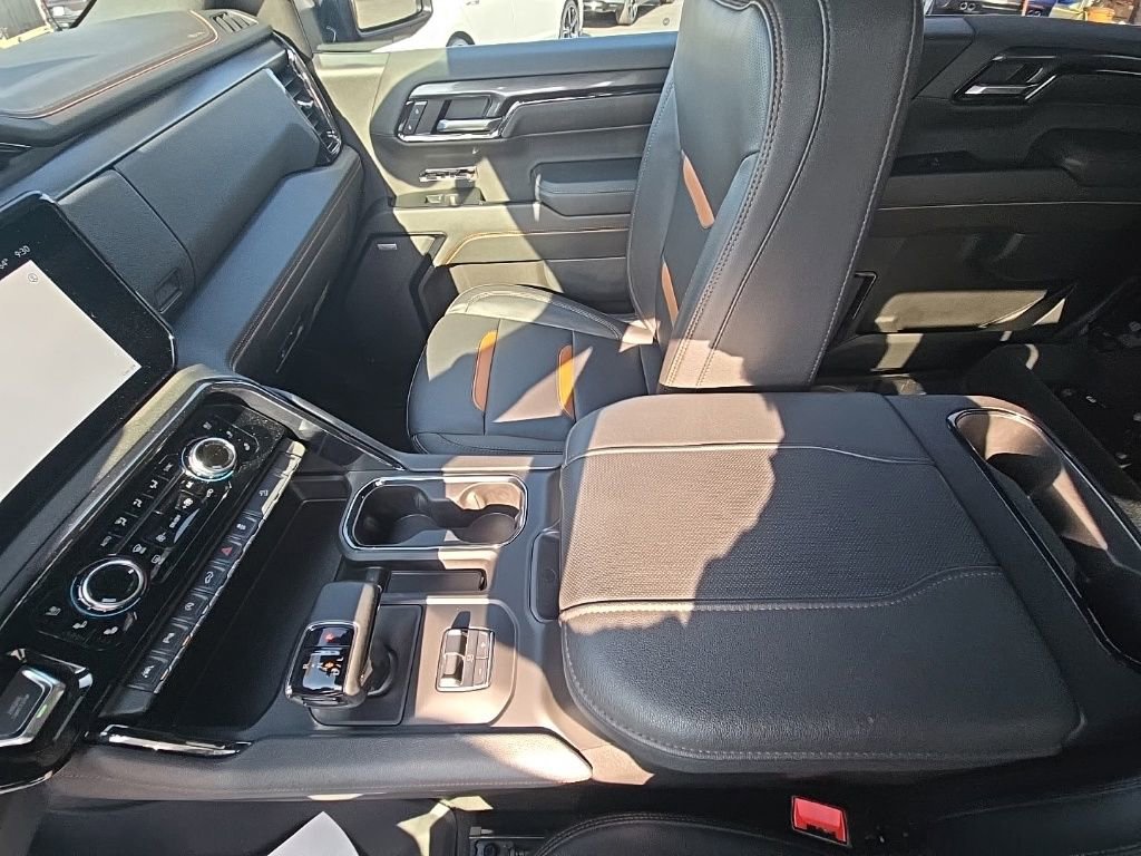 Used 2023 GMC Sierra 1500 AT4 w/ AT4 Premium Package AWD/4WD image 23