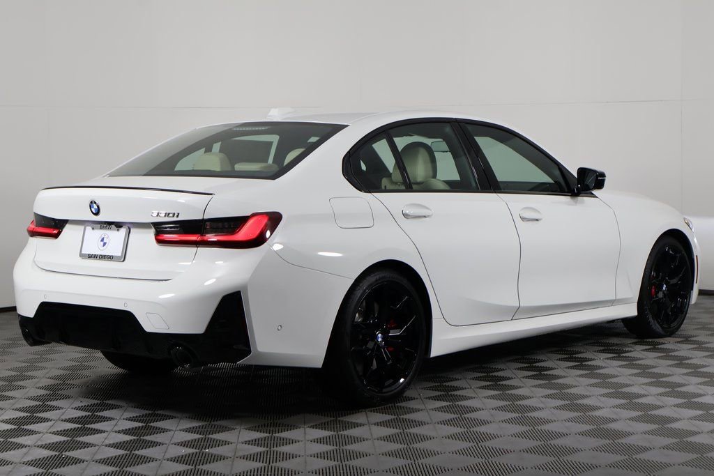 New 2026 BMW 330i Sedan w/ M Sport Package image 2