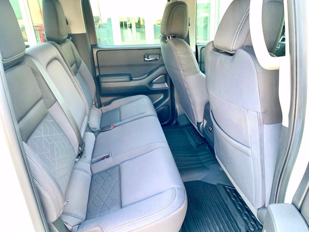 Used 2025 Nissan Frontier SV RWD image 22